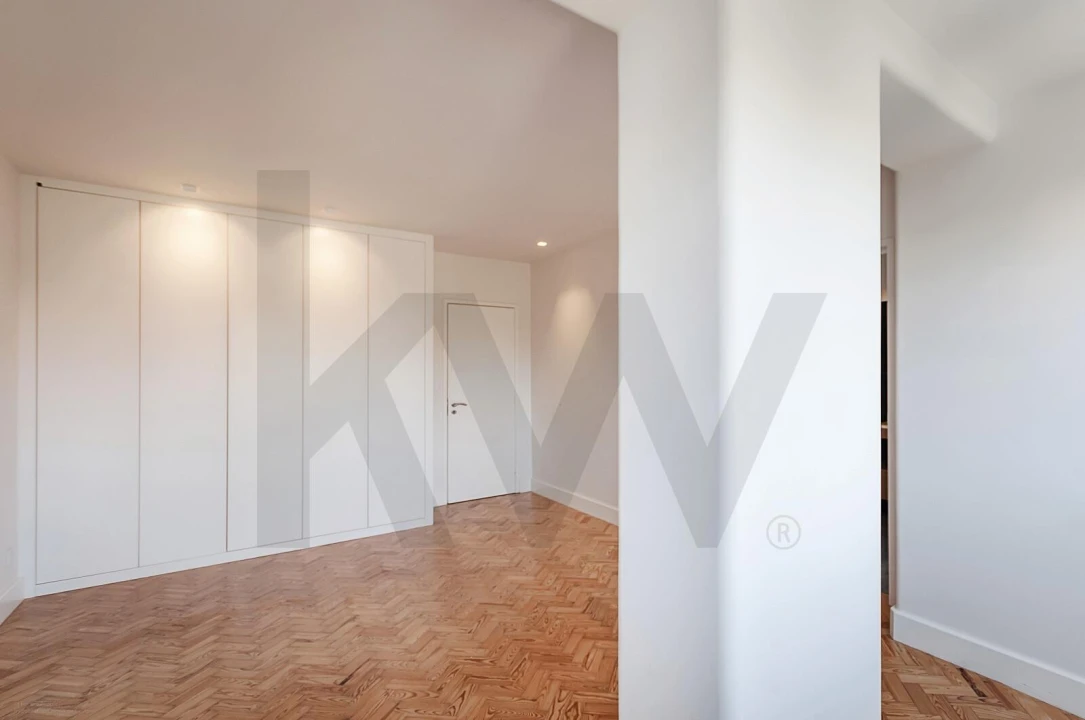 Apartamento T2 para Arrendamento em Areeiro Foto 27