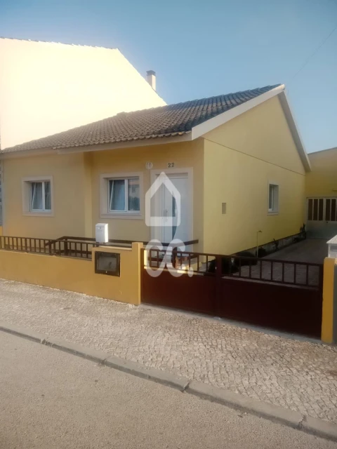 Moradia T3 para Venda em Vieira de Leiria