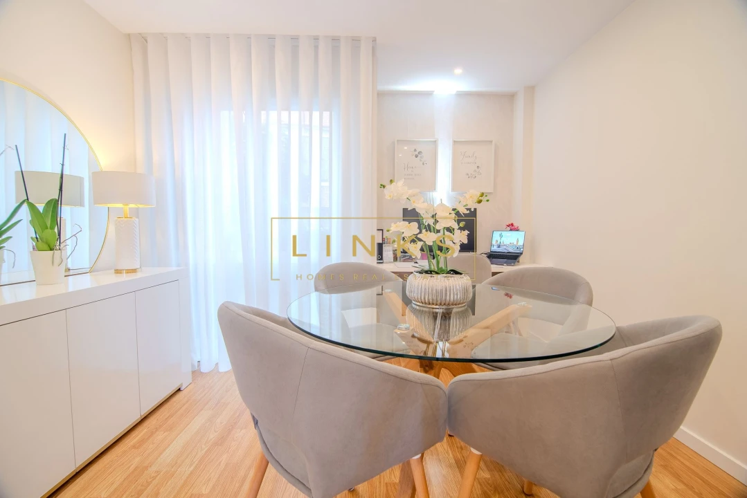 Apartamento T3 para Venda em São Martinho Foto 5