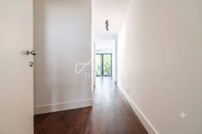 Apartamento T2 para Venda em Campolide
