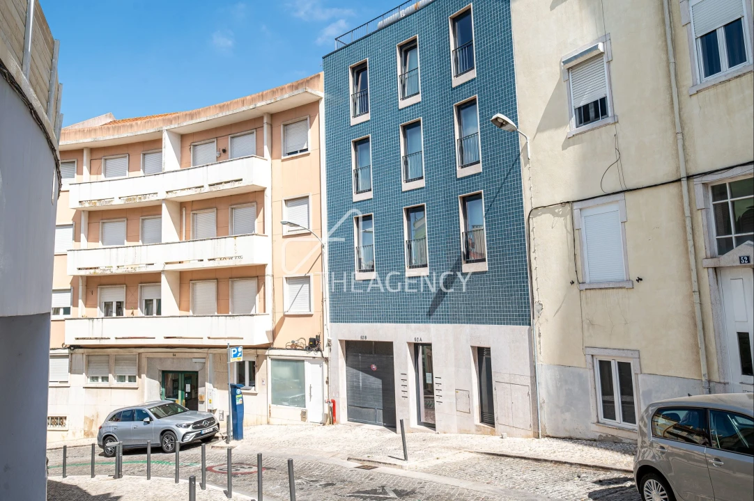 Apartamento T2 para Venda em Campolide Foto 26