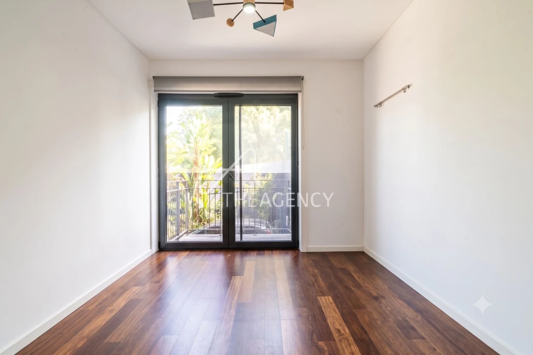 Apartamento T2 para Venda em Campolide Foto 19