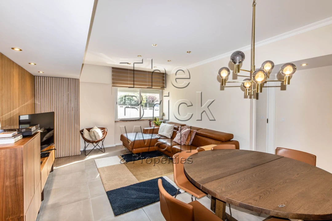 Apartamento T2 para Venda em Sacavém e Prior Velho Foto 1
