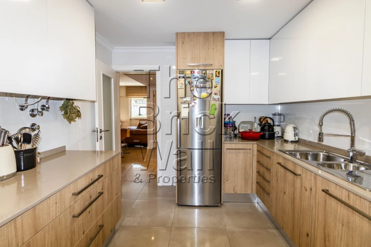 Apartamento T2 para Venda em Sacavém e Prior Velho Foto 5