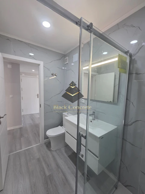 Apartamento T2 para Venda em Corroios