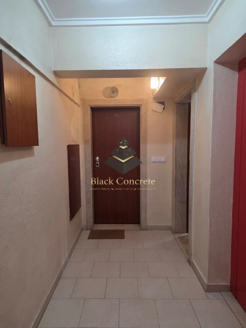 Apartamento T2 para Venda em Corroios