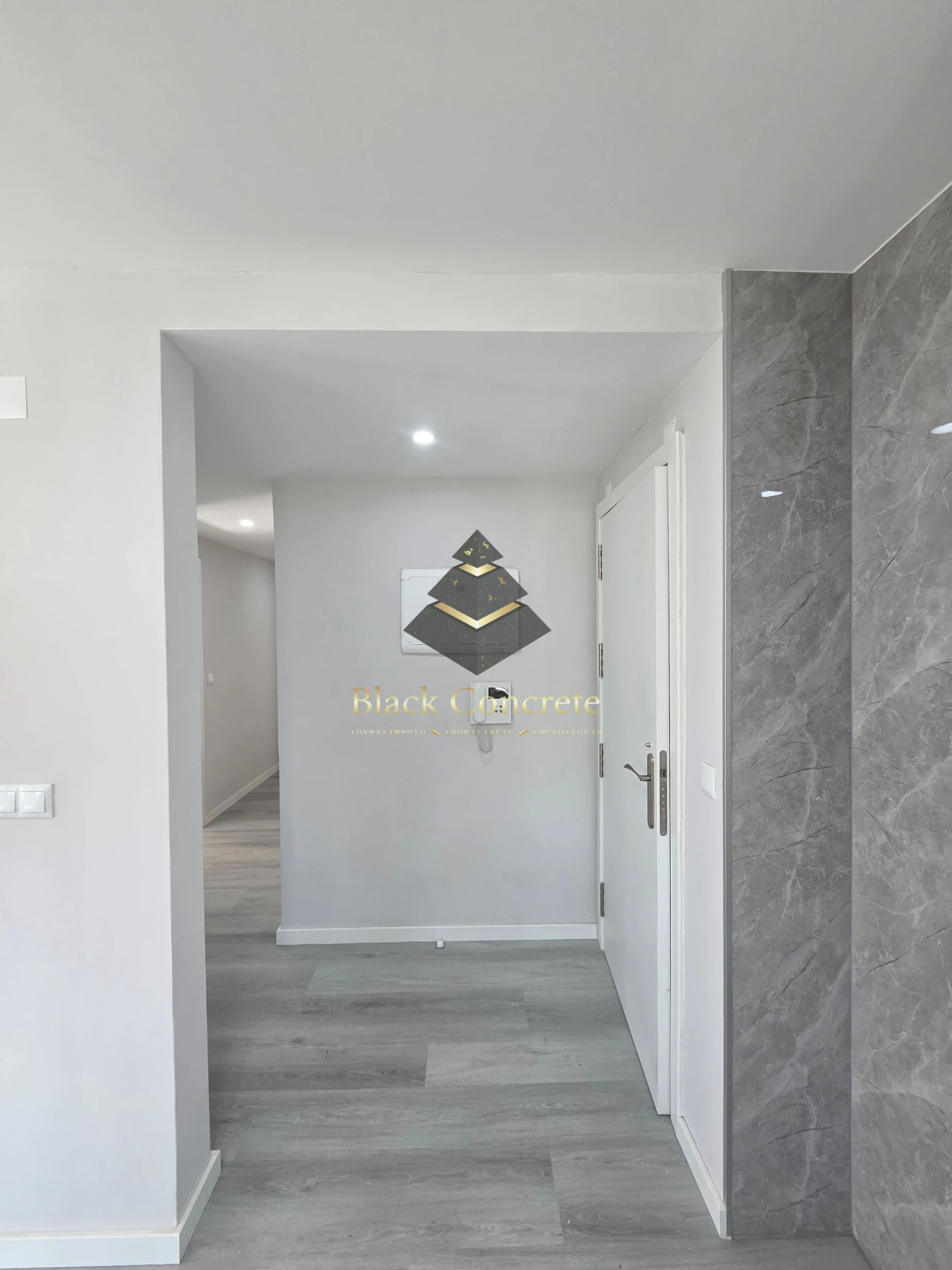 Apartamento T2 para Venda em Corroios Foto 3
