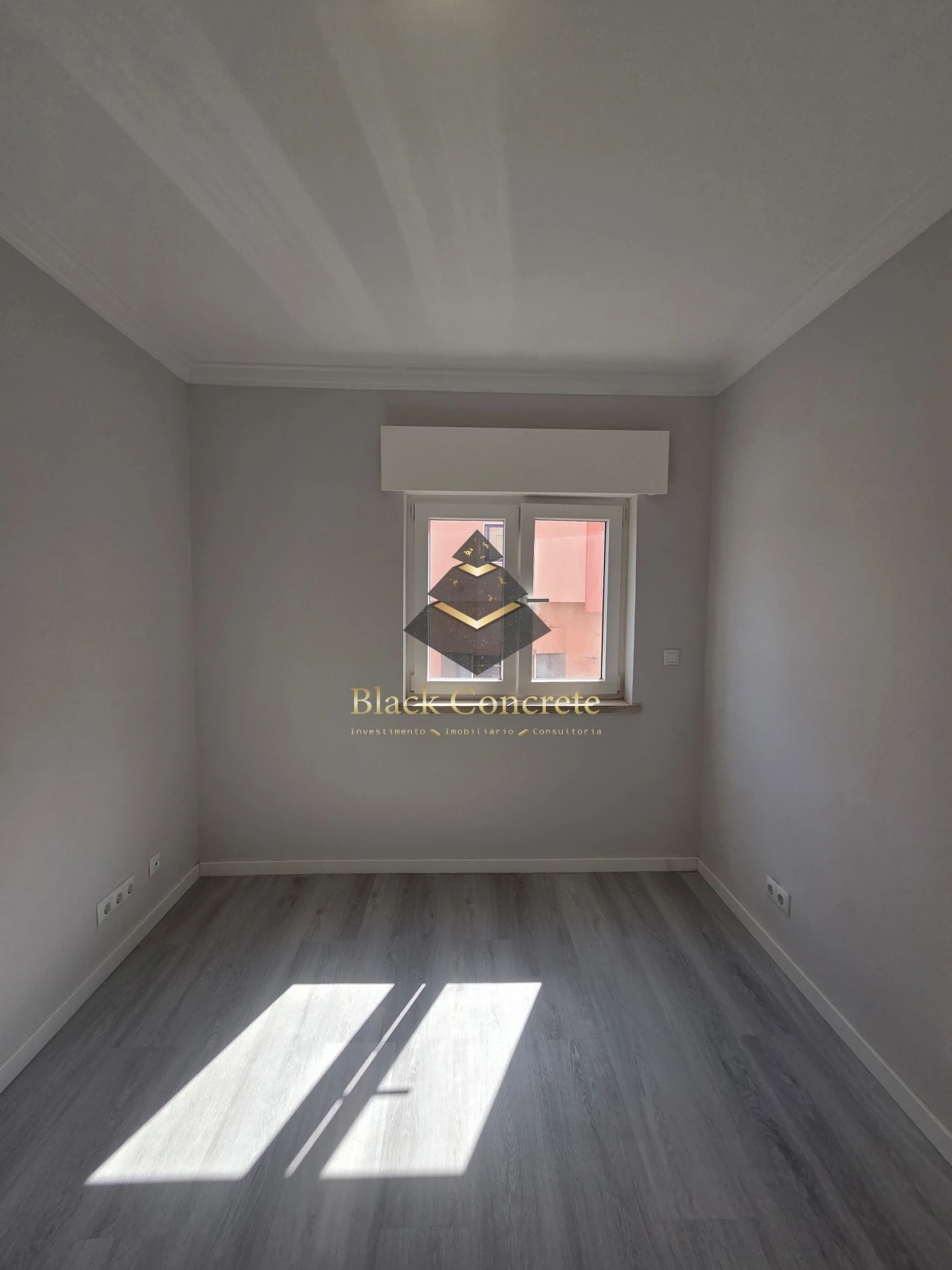 Apartamento T2 para Venda em Corroios Foto 8