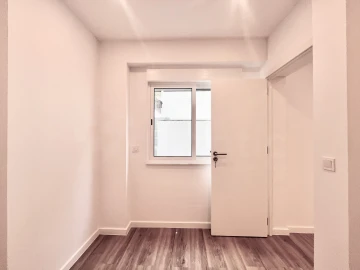 Apartamento T1 para Venda em Sacavém e Prior Velho