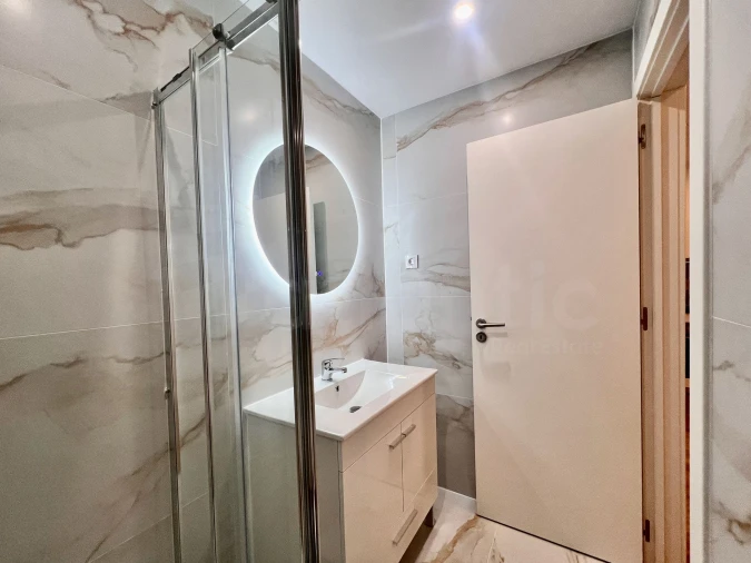 Apartamento T1 para Venda em Sacavém e Prior Velho Foto 19