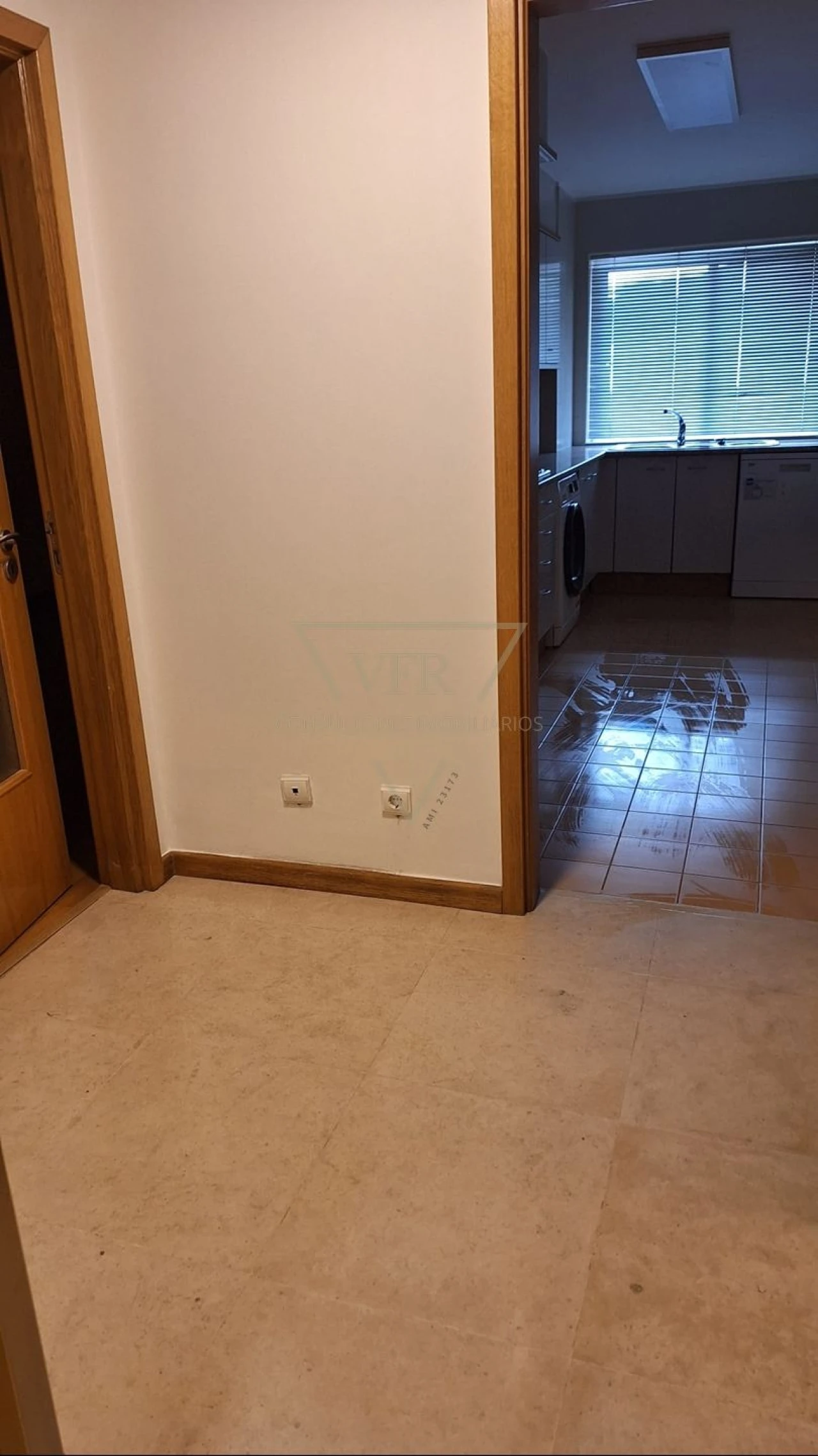 Apartamento T2 para Arrendamento em Lumiar Foto 12