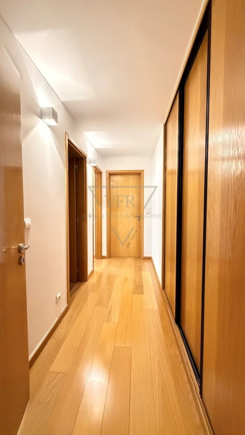 Apartamento T2 para Arrendamento em Lumiar