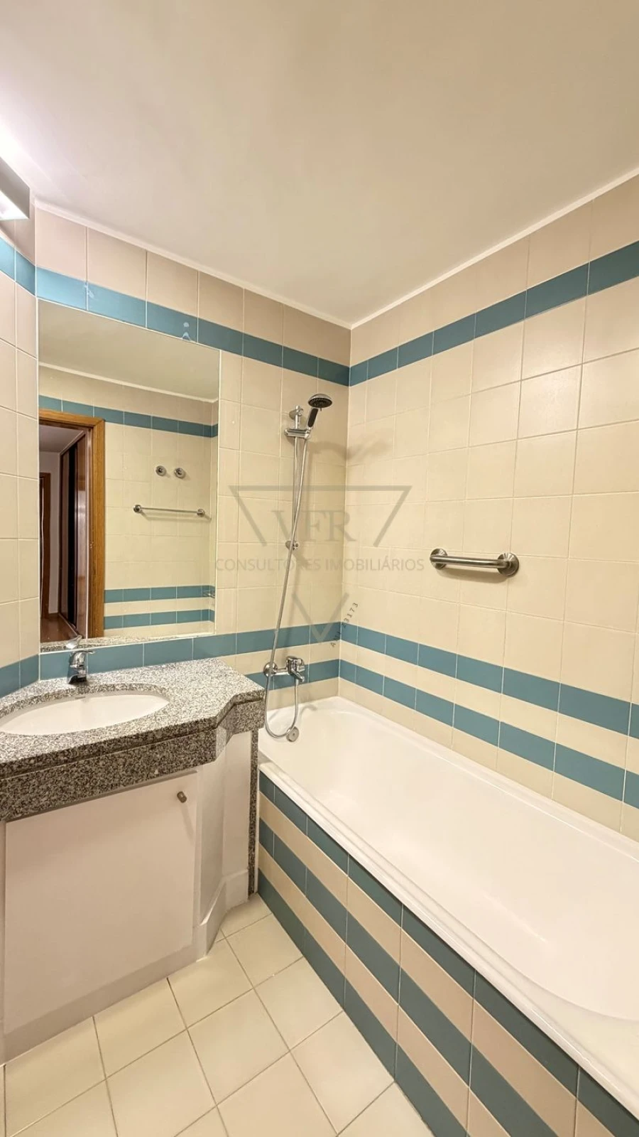 Apartamento T2 para Arrendamento em Lumiar Foto 16