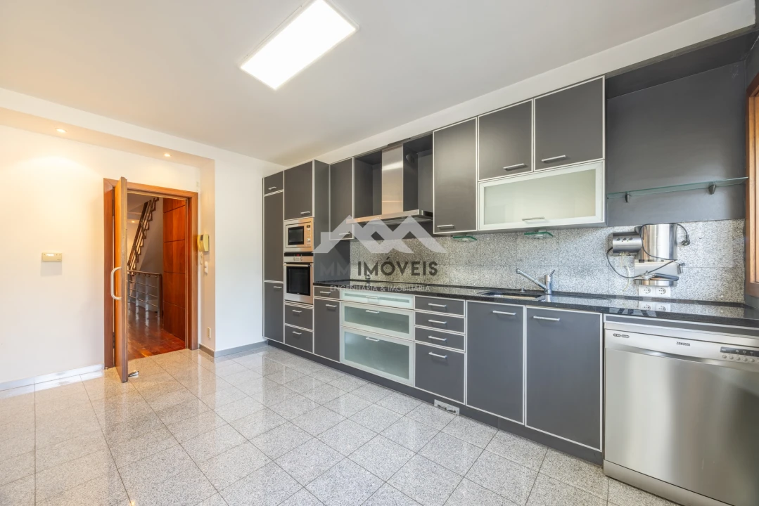 Moradia T3 para Venda em Gondomar (São Cosme), Valbom e Jovim Foto 21