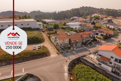 Moradia T6 para Venda em Ferreira