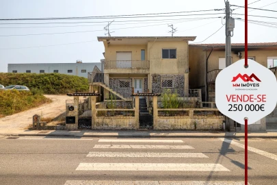 Moradia T6 para Venda em Ferreira