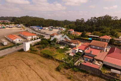 Prédio para Venda em Guilhabreu
