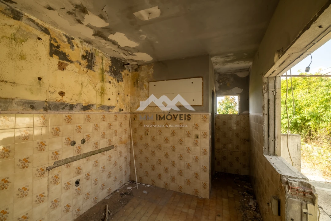 Prédio para Venda em Guilhabreu Foto 15