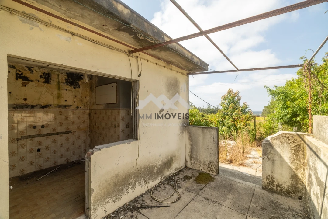 Prédio para Venda em Guilhabreu Foto 15