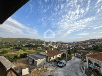 Moradia T4 para Venda em Sapiãos