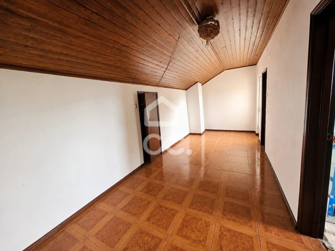 Moradia T4 para Venda em Sapiãos Foto 4