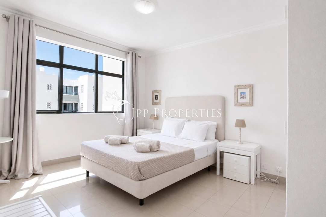 Apartamento T2 para Venda em Quarteira Foto 9
