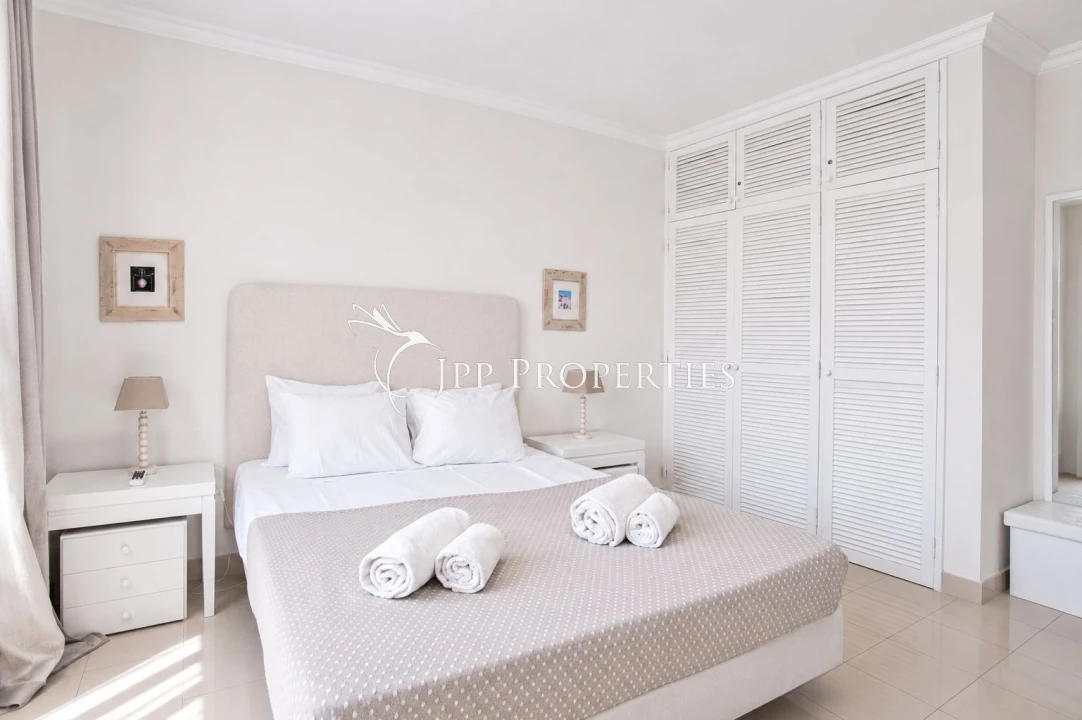Apartamento T2 para Venda em Quarteira Foto 11