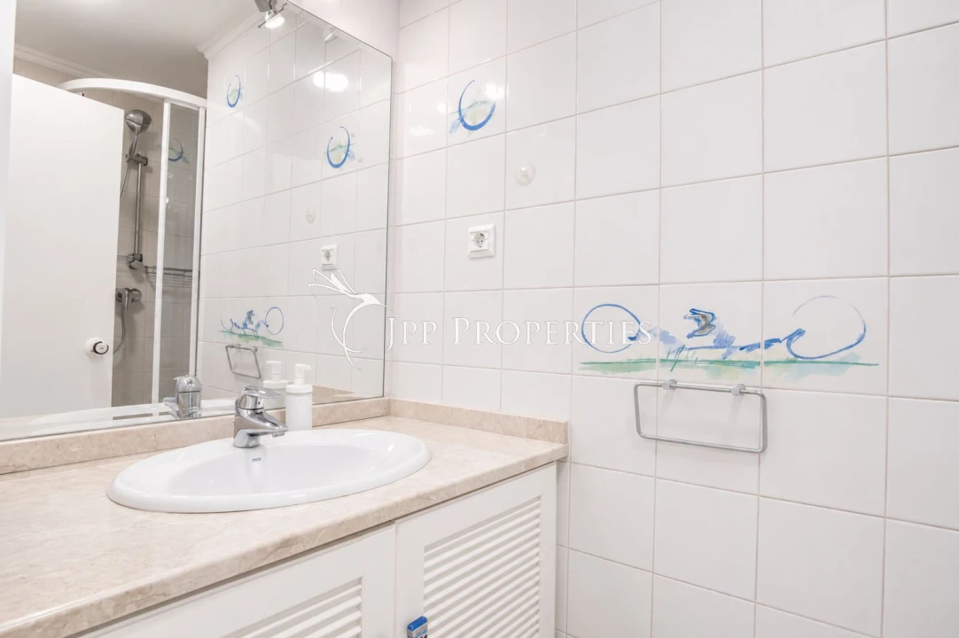 Apartamento T2 para Venda em Quarteira Foto 20