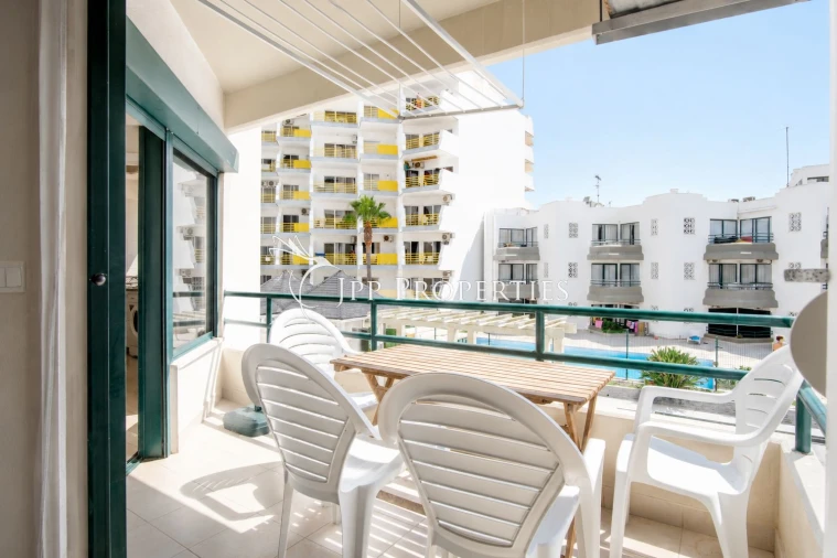 Apartamento T2 para Venda em Quarteira Foto 6
