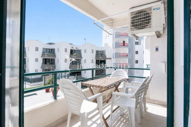 Apartamento T2 para Venda em Quarteira Foto 5