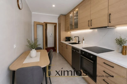 Apartamento T2 para Venda em Póvoa de Varzim, Beiriz e Argivai