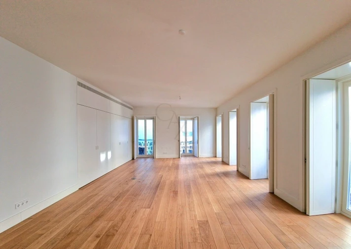 Apartamento T2 para Venda em Misericórdia Foto 25