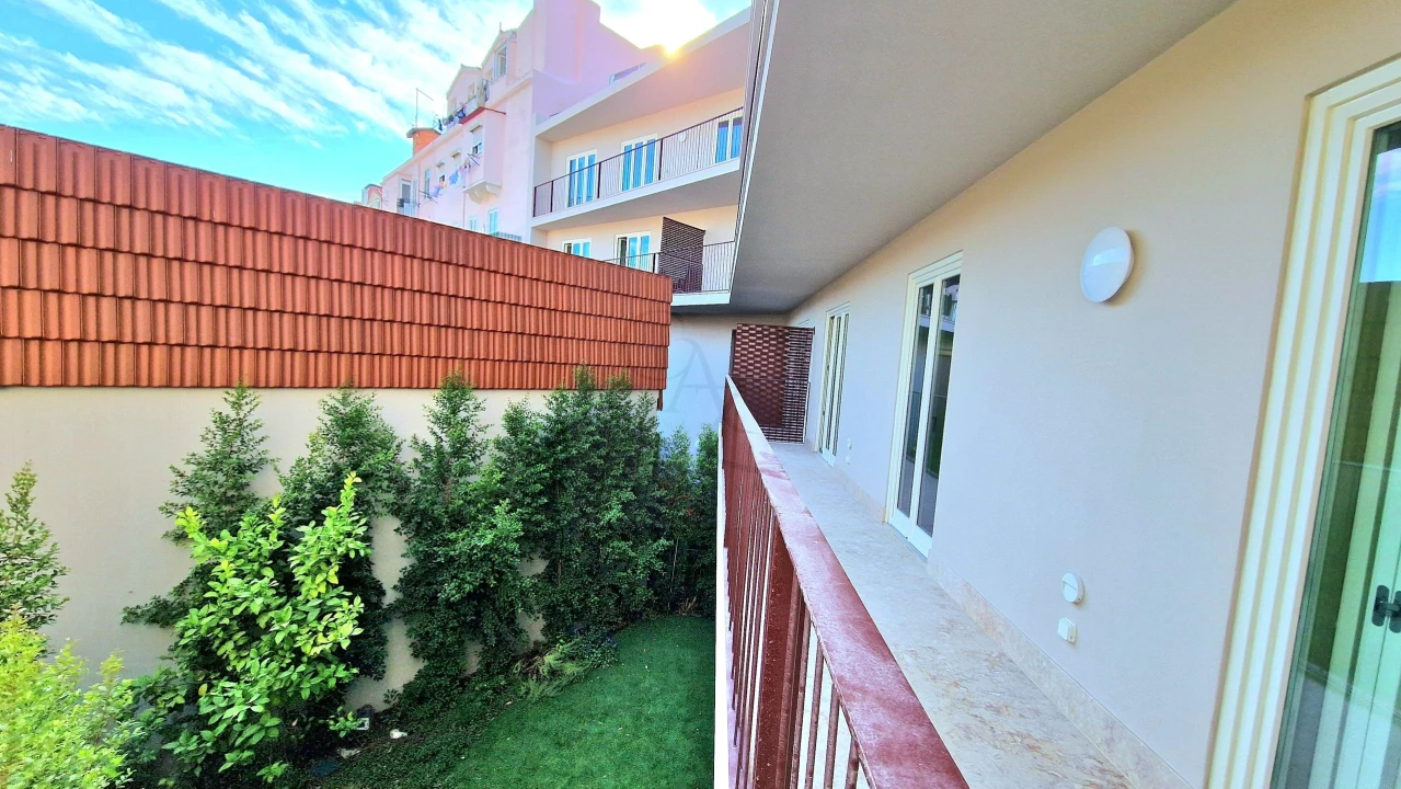 Apartamento T2 para Venda em Misericórdia Foto 5