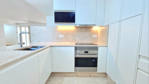 Apartamento T2 para Venda em Misericórdia
