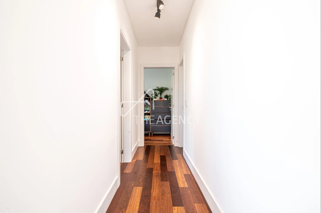 Apartamento T2 para Venda em Campolide Foto 22