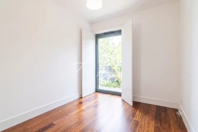 Apartamento T2 para Venda em Campolide