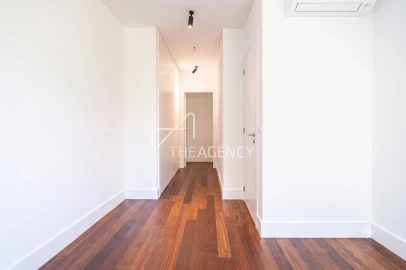 Apartamento T2 para Venda em Campolide