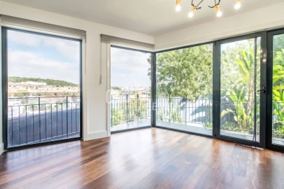 Apartamento T2 para Venda em Campolide