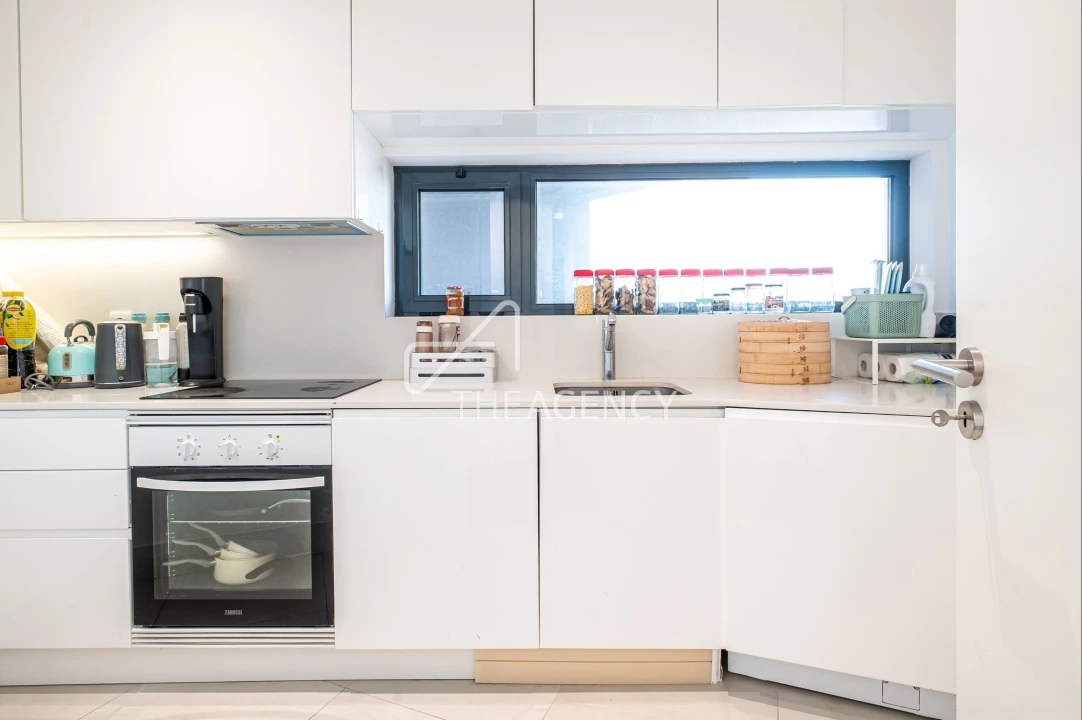 Apartamento T2 para Venda em Campolide Foto 8