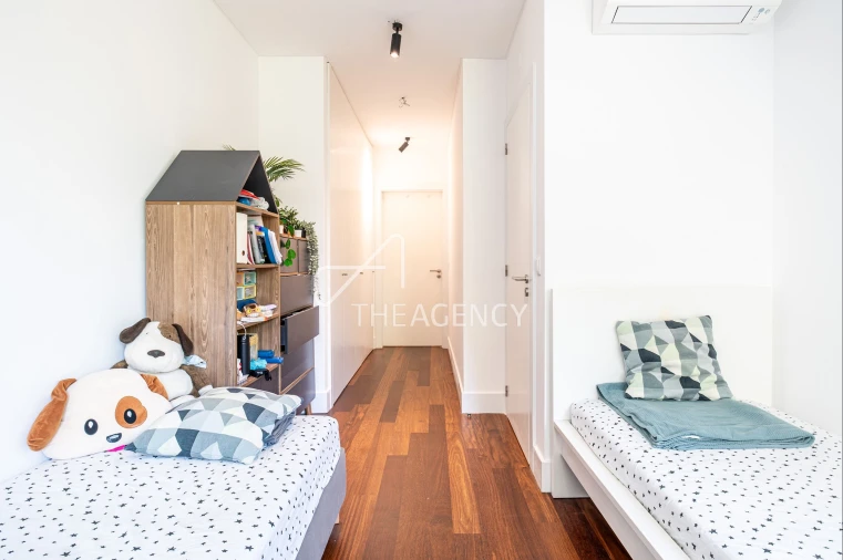 Apartamento T2 para Venda em Campolide Foto 18