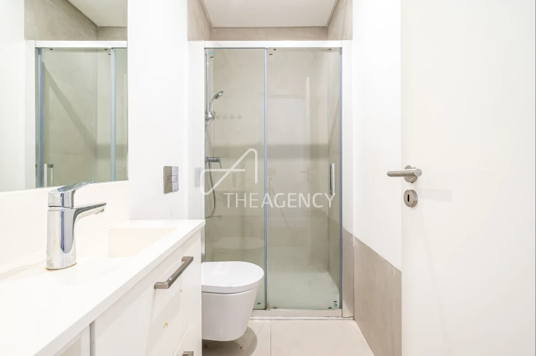 Apartamento T2 para Venda em Campolide Foto 16