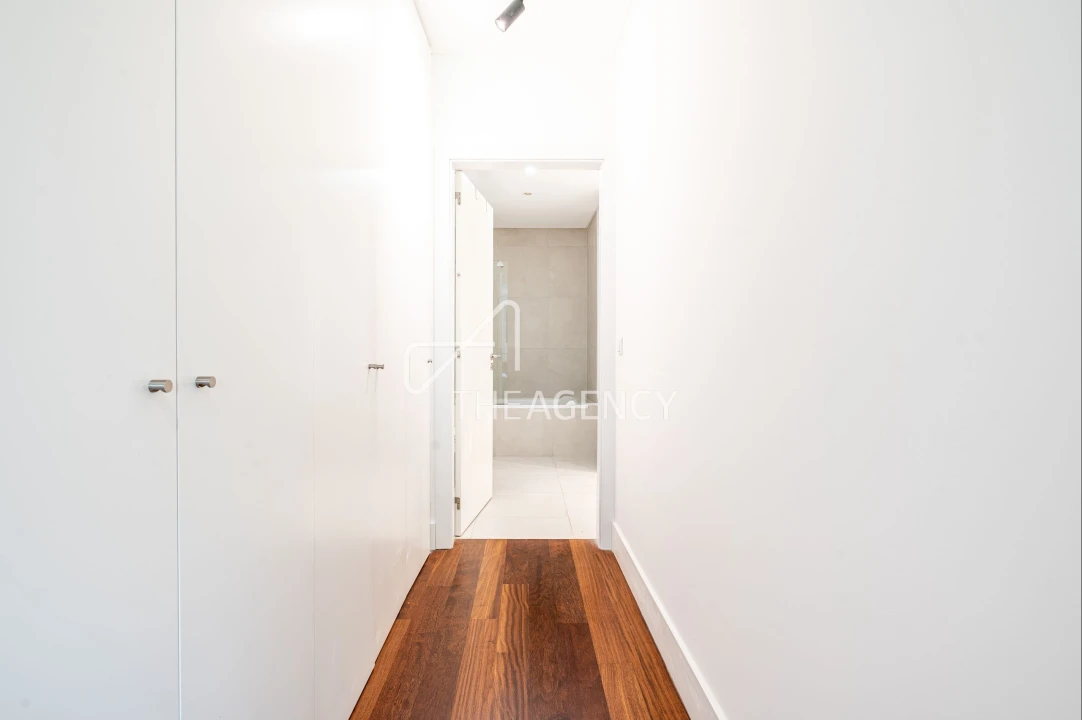 Apartamento T2 para Venda em Campolide Foto 19
