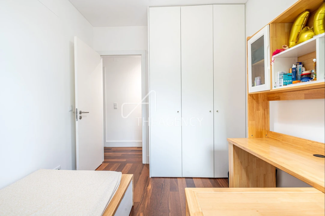Apartamento T2 para Venda em Campolide Foto 15