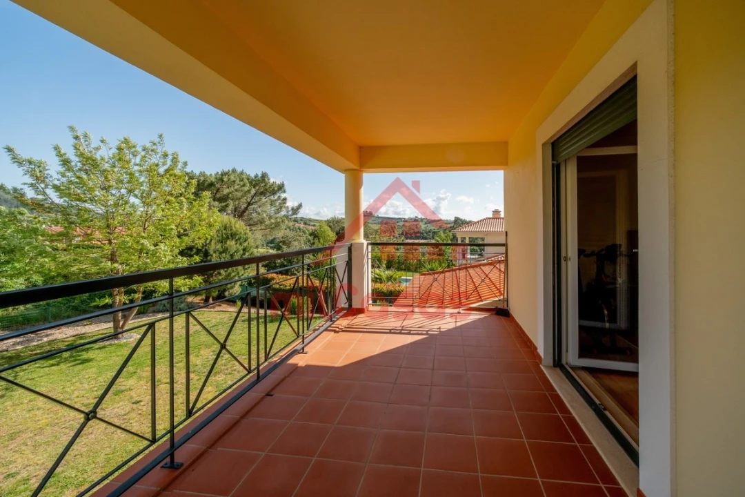 Moradia T4 para Venda em Turcifal Foto 19