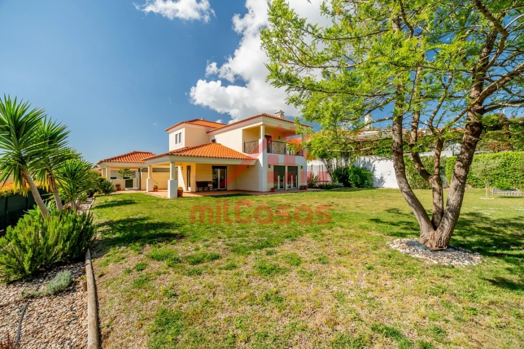 Moradia T4 para Venda em Turcifal Foto 32