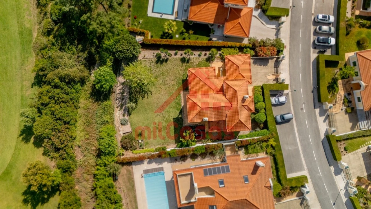 Moradia T4 para Venda em Turcifal Foto 37