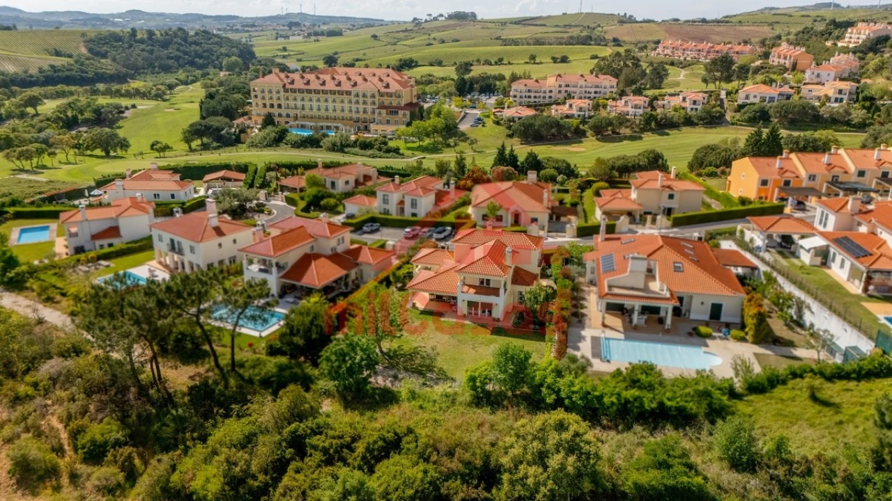 Moradia T4 para Venda em Turcifal Foto 40