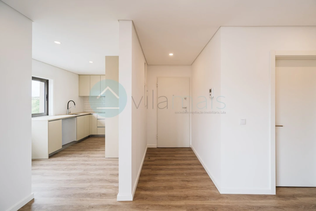 Apartamento T3 para Venda em Foz do Sousa e Covelo Foto 3