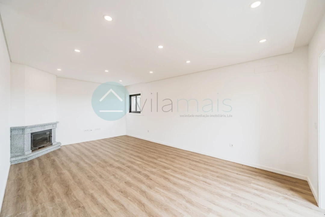 Apartamento T3 para Venda em Foz do Sousa e Covelo Foto 6