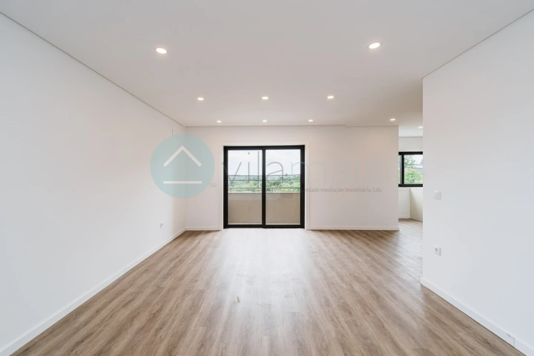 Apartamento T3 para Venda em Foz do Sousa e Covelo Foto 9
